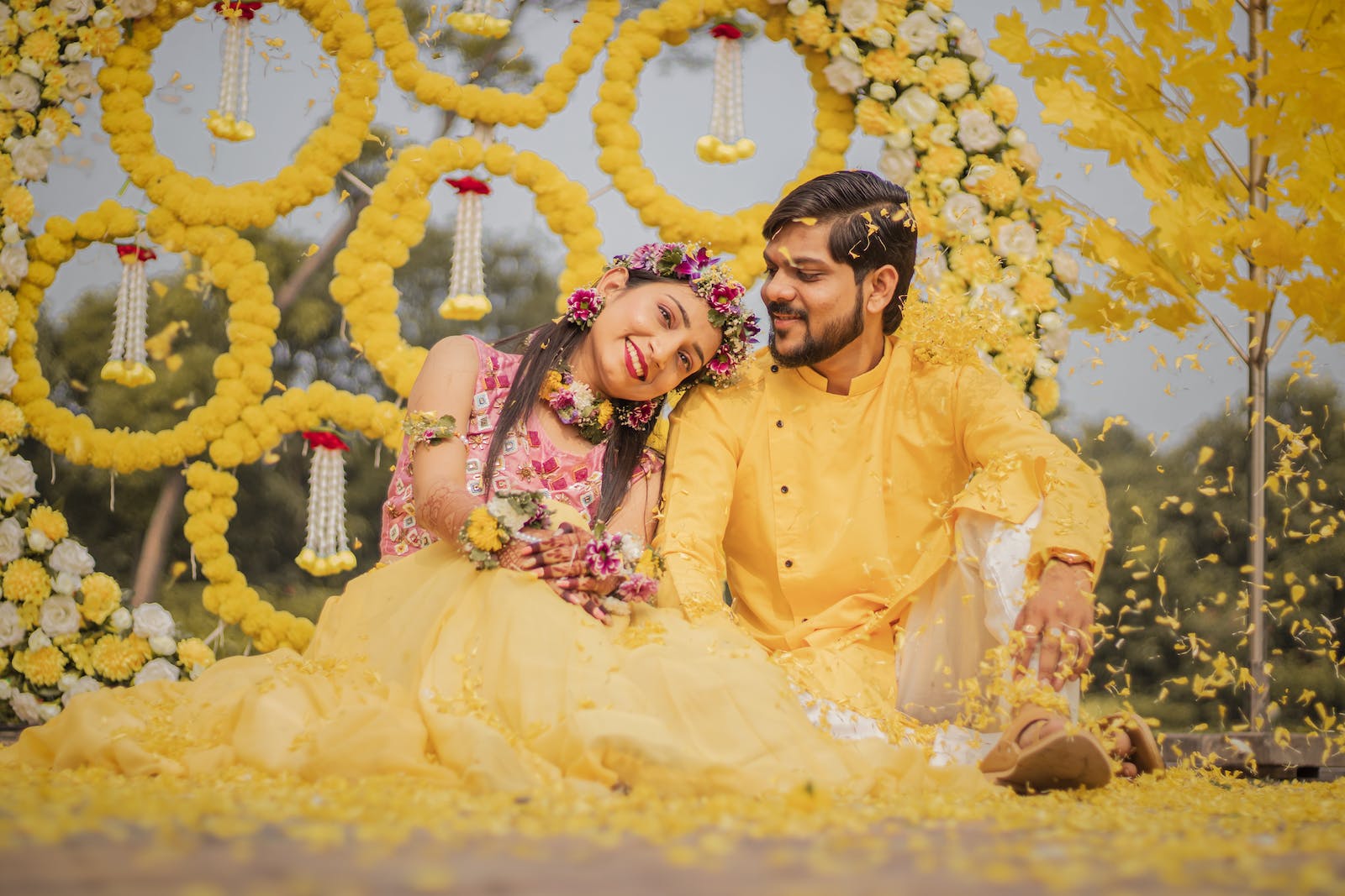 You are currently viewing Unleash the Magic: Transform Your Wedding with Stunning Haldi Decorations